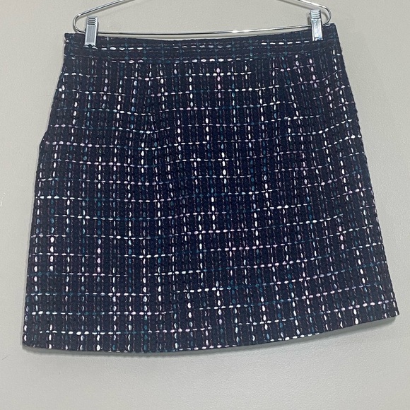Loft || woman’s Navy blue with multi-color thick stitching skirt size 10 - Picture 2 of 7